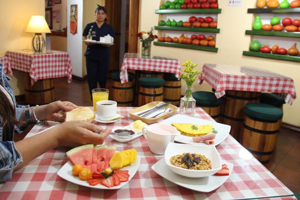 Hotel Vieja Cuba Quito Eksteriør billede